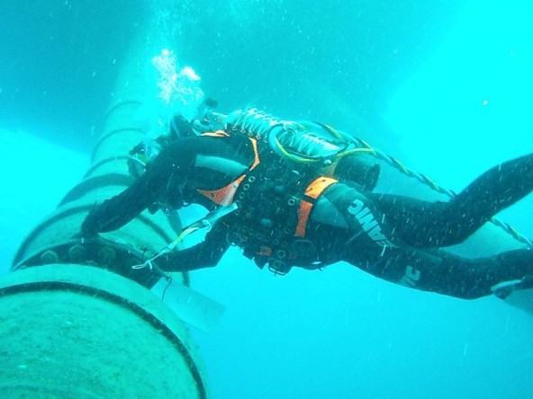 Diver working on subsea pipeline